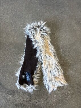 Faux Fur Trim Knit Scarf in Brown and Cream by